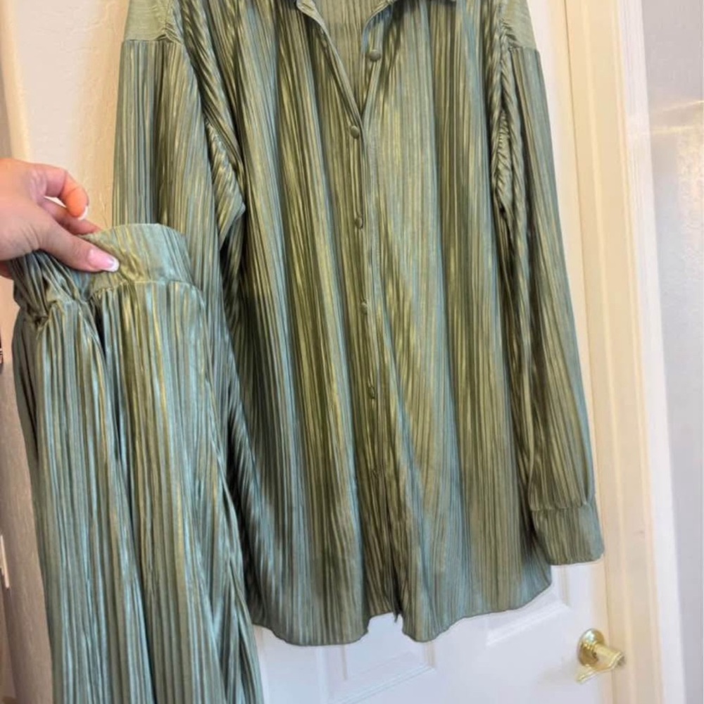 High Waist Women Shorts in Olive Green